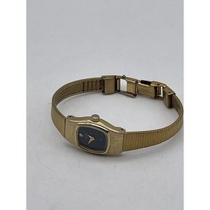 Vintage Citizen Quartz Women's Watch 3220-890752 SMW Gold Tone Bracelet 1 Stone